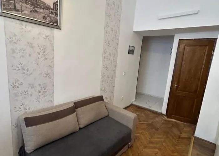 Velez Haz * Budapest